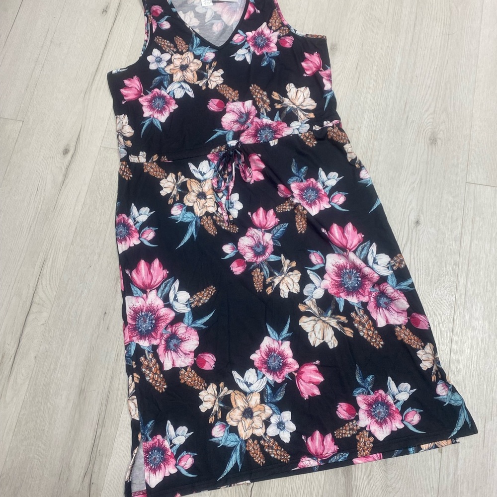 West Loop Floral Midi Dress - Black and Pink